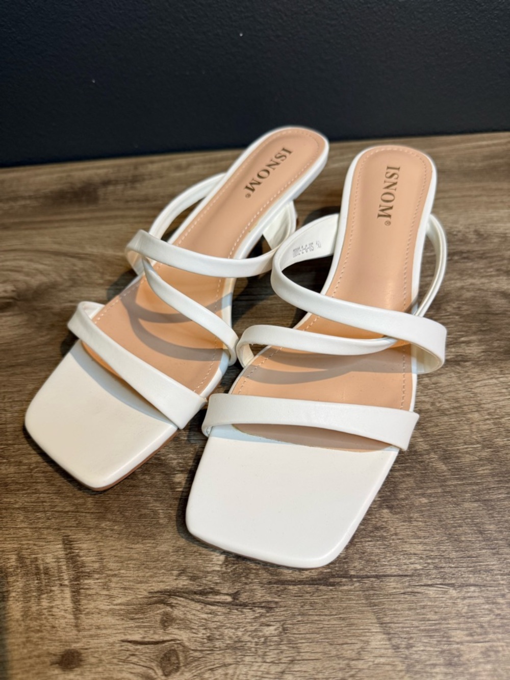 Insmoni White Strappy Square-Toe Slide Sandals